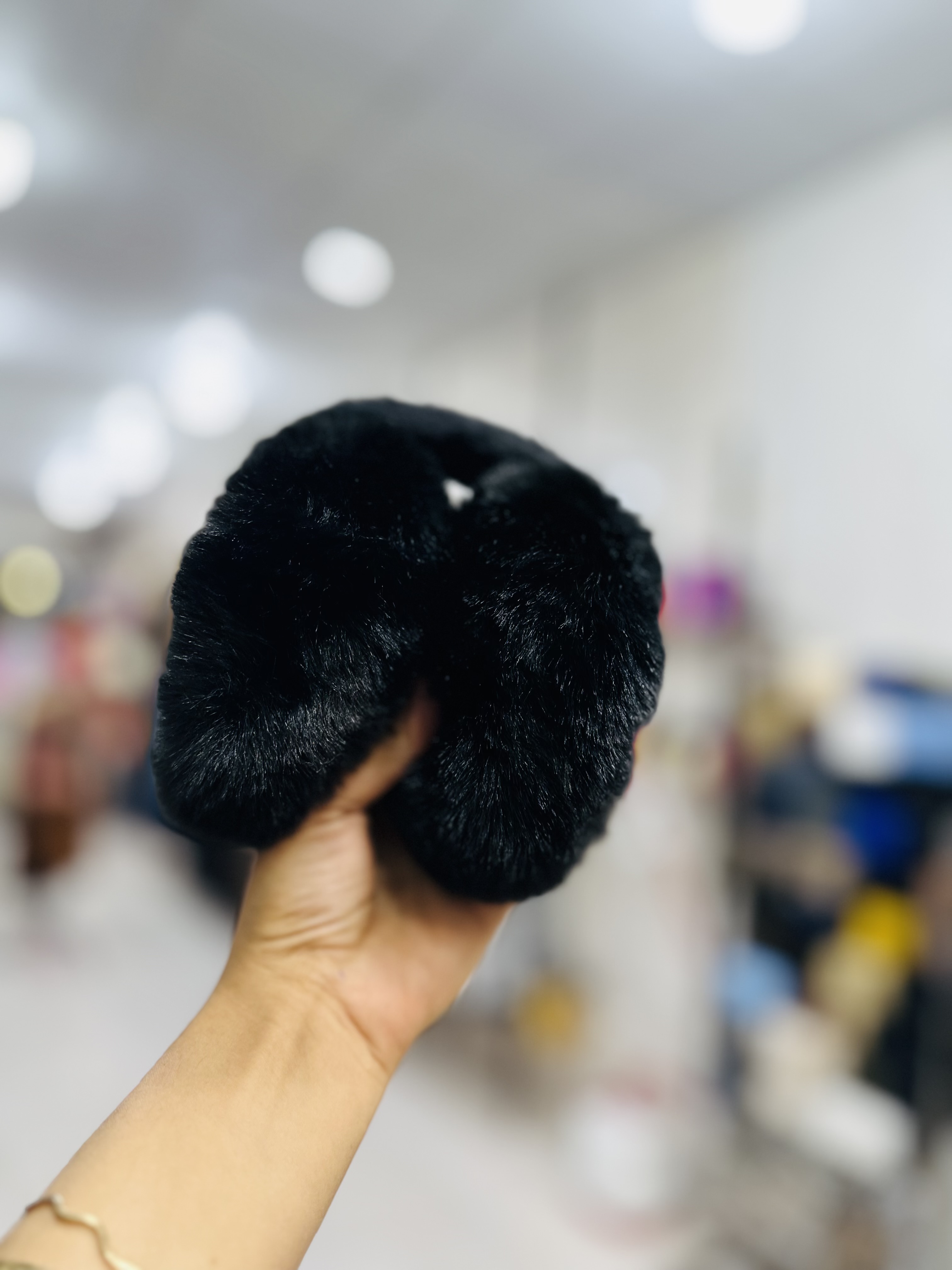 تصویر گوشگیر - سفید 